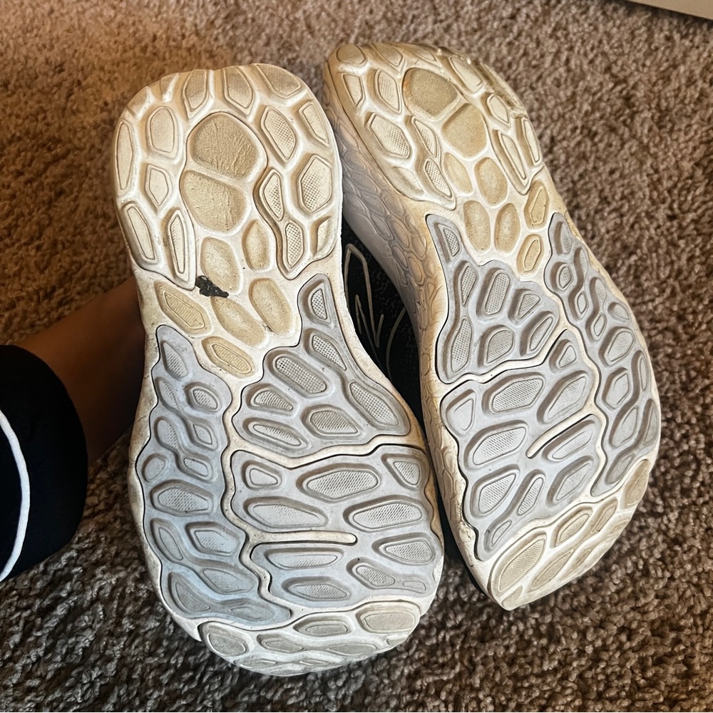 New Balance Fresh Foam - Picture 4 of 6